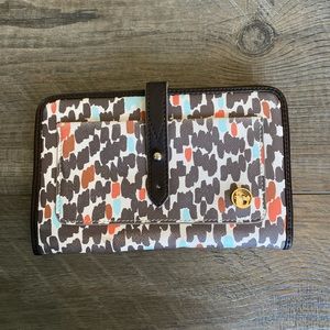 Spartina 449 snap wallet lightly used